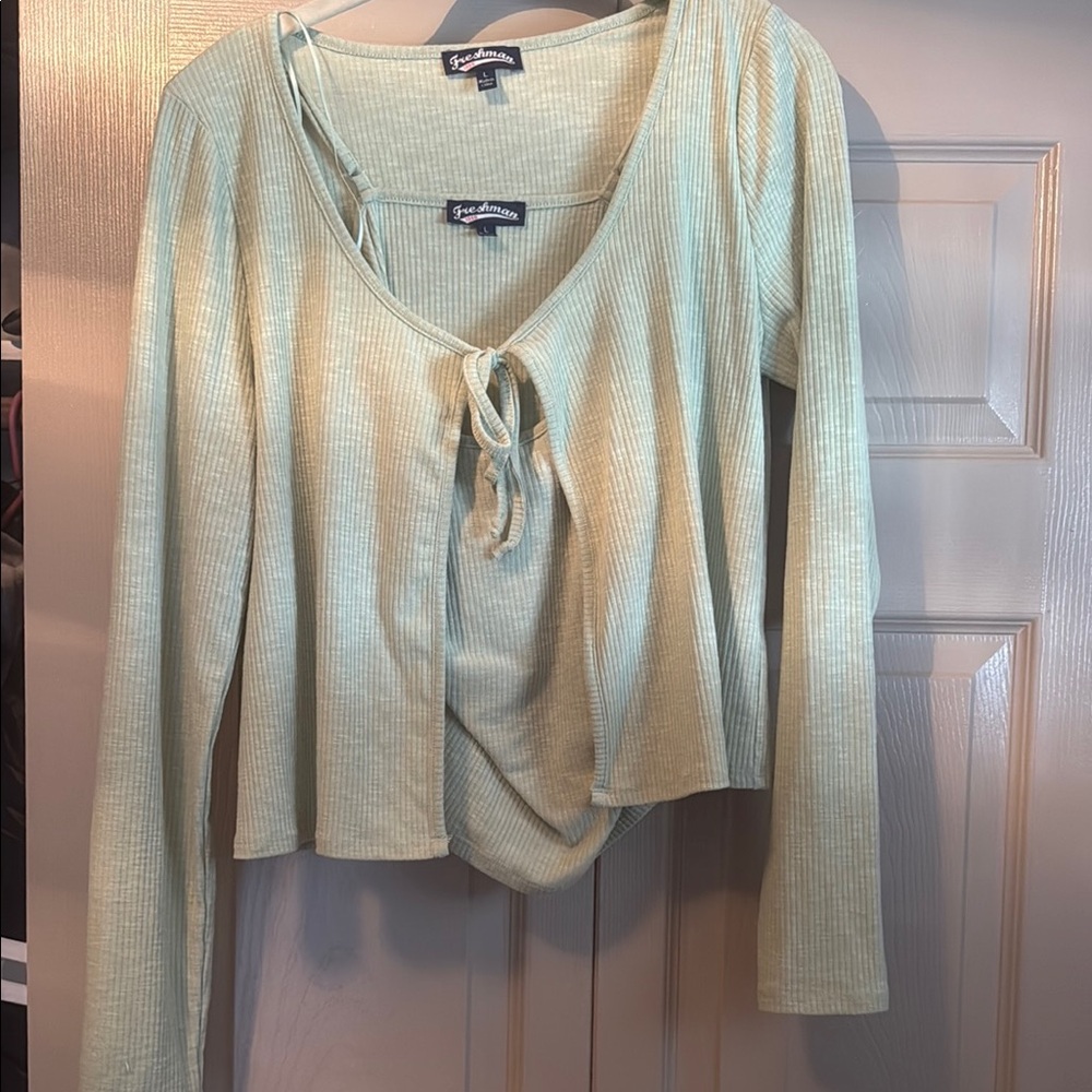 Forever 21 Green Tie Front Long Sleeve Blouse